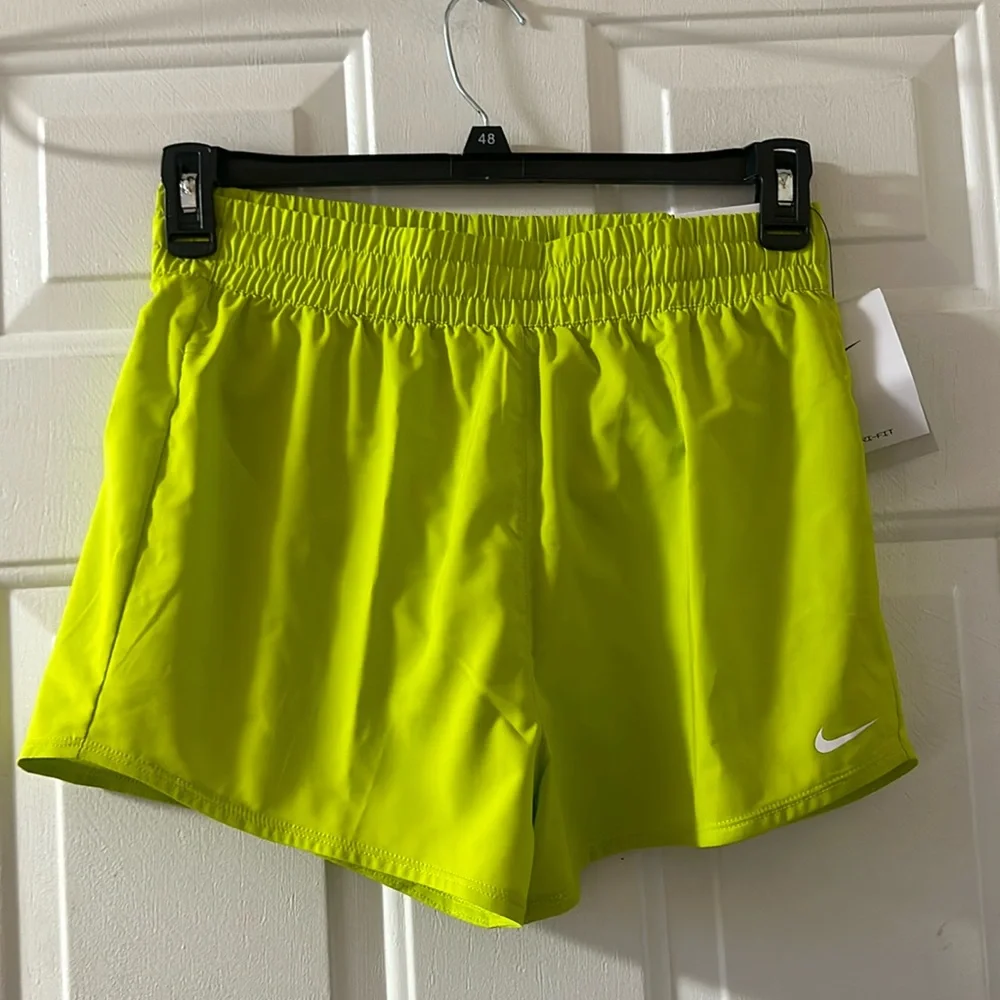 Nike Dri-FIT One High-Waisted Woven Training Shorts: GREEN: NWT: SIZE XL